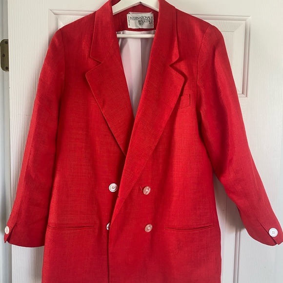 Vintage Red Linen Blazer - Picture 2 of 3